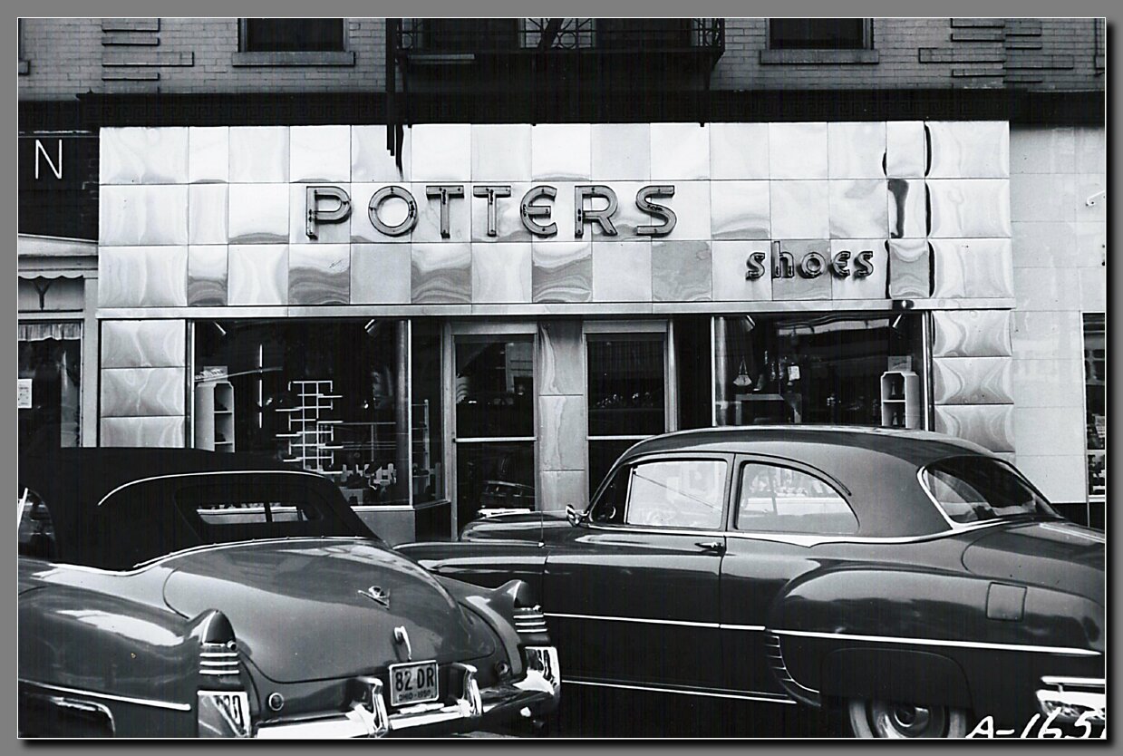 Potters Hyde Park Square